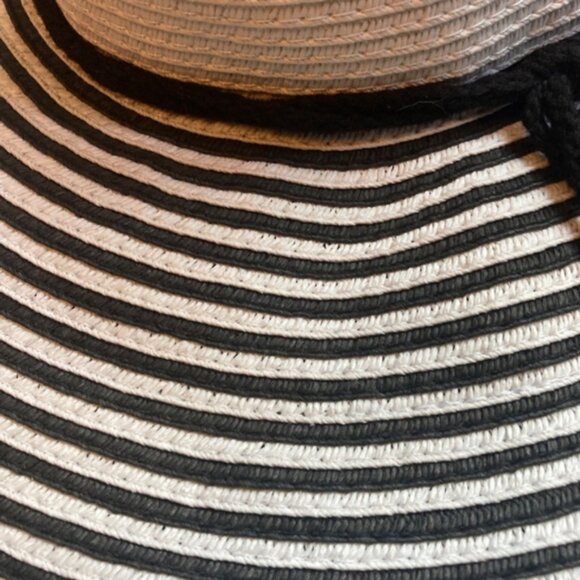 JOE FRESH FLOPPY BRIM SUMMER HAT ONE SIZE - Picture 3 of 5